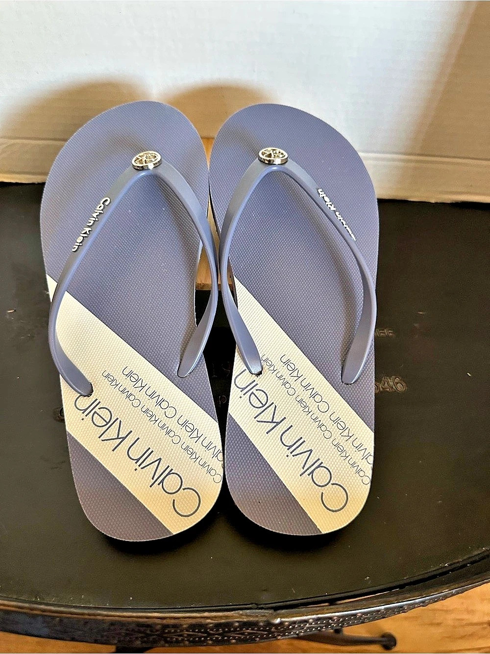 Calvin Klein Edhen Flip Flop Sandals Purple & Cream US 8
